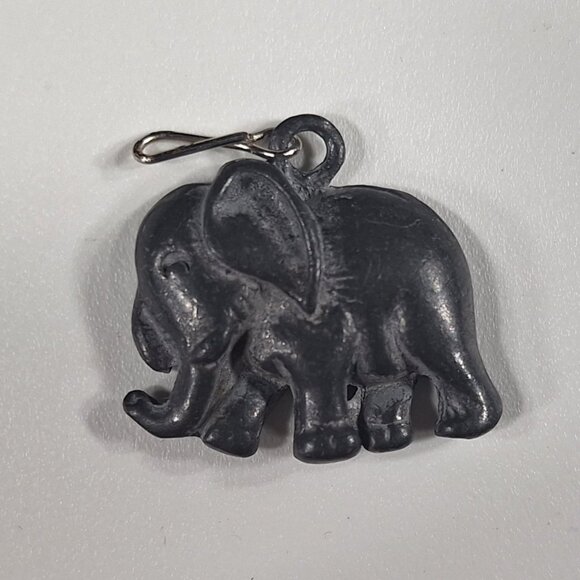 Elephant Charm Silver Pewter Pendant Safari - Picture 1 of 3